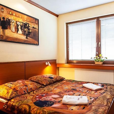 Hotel Acko Ружомберок Екстериор снимка