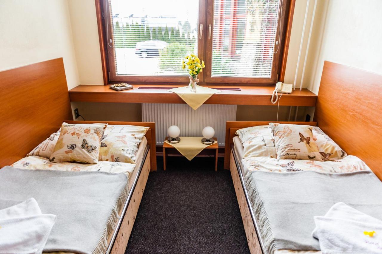 Hotel Acko Ружомберок Екстериор снимка