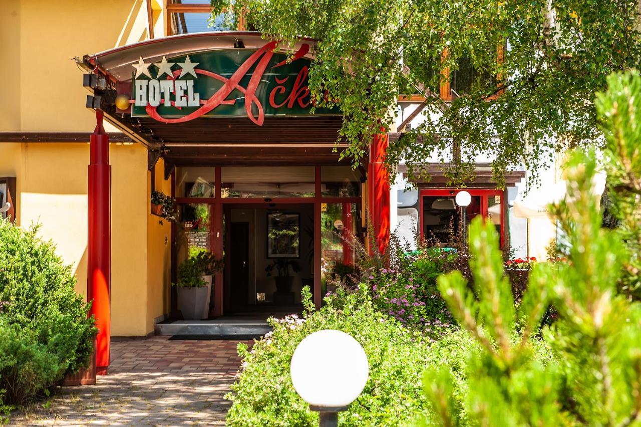 Hotel Acko Ружомберок Екстериор снимка