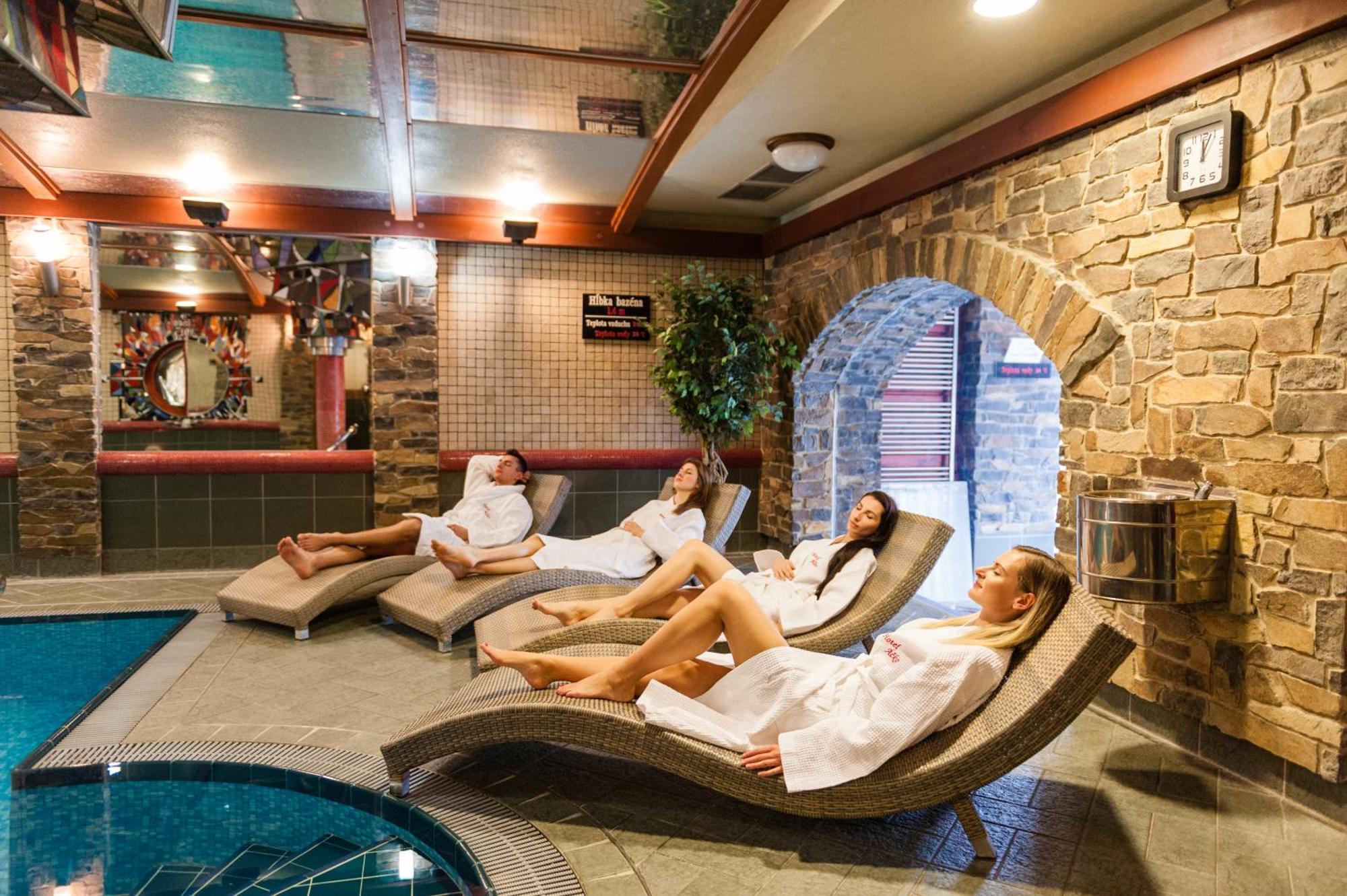 Hotel Acko Ружомберок Екстериор снимка